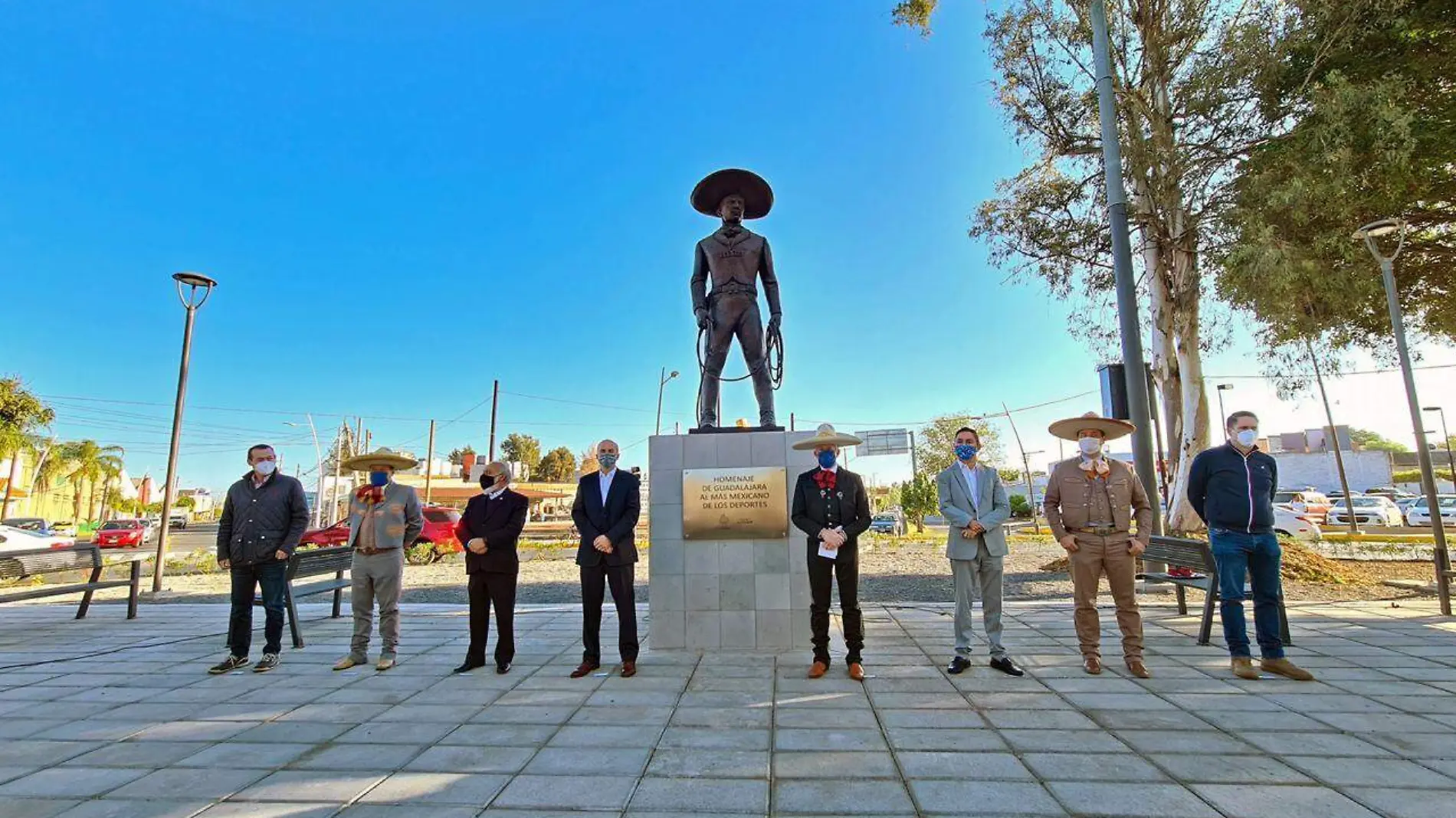 Inauguran plazoleta